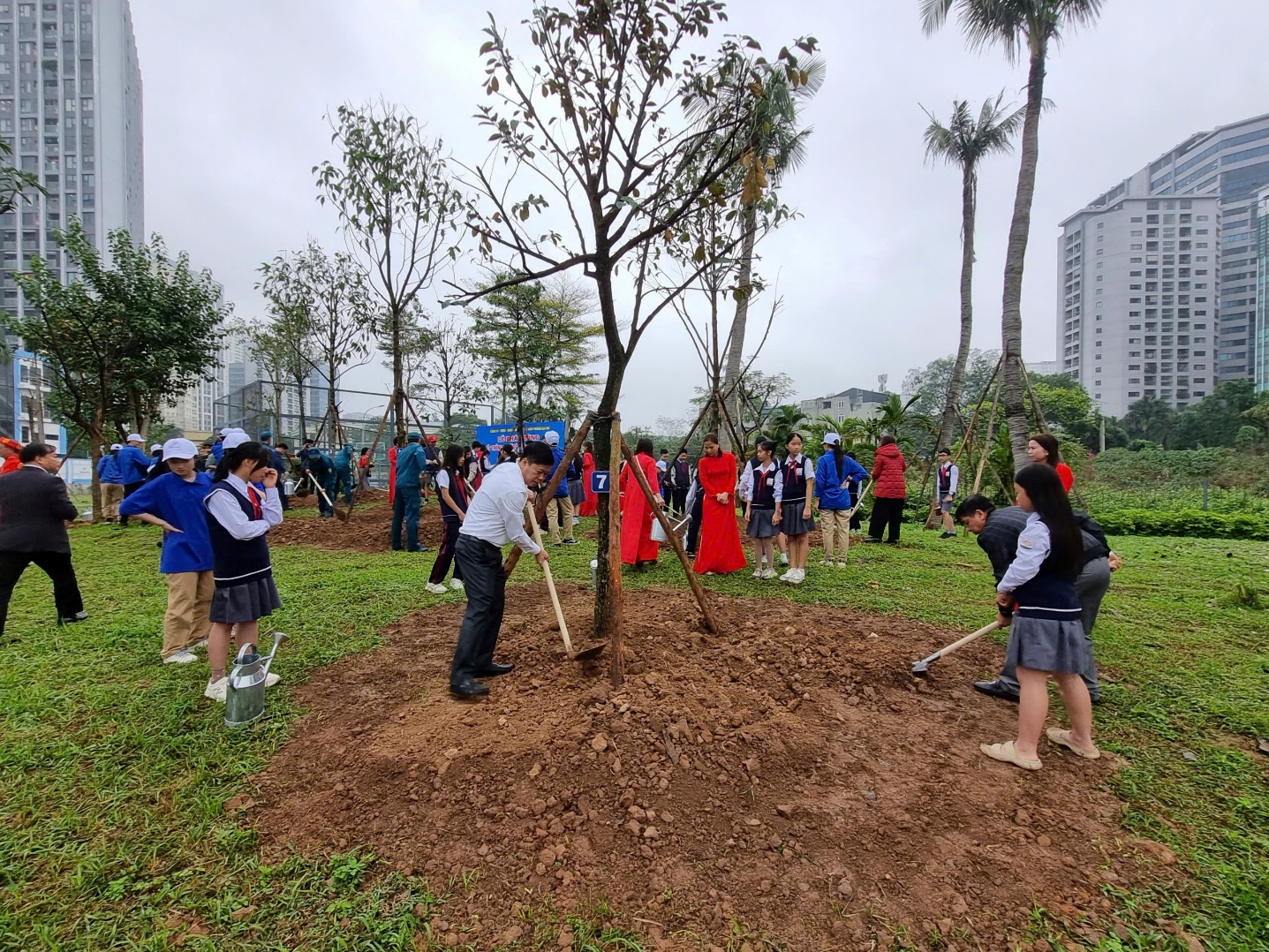 PHƯỜNG ĐẠI MỖ TỔ CHỨC THÀNH CÔNG LỄ PHÁT ĐỘNG TẾT TRỒNG CÂY "ĐỜI ĐỜI NHỚ ƠN BÁC HỒ" XUÂN BÍNH NGỌ 2026- Ảnh 5.