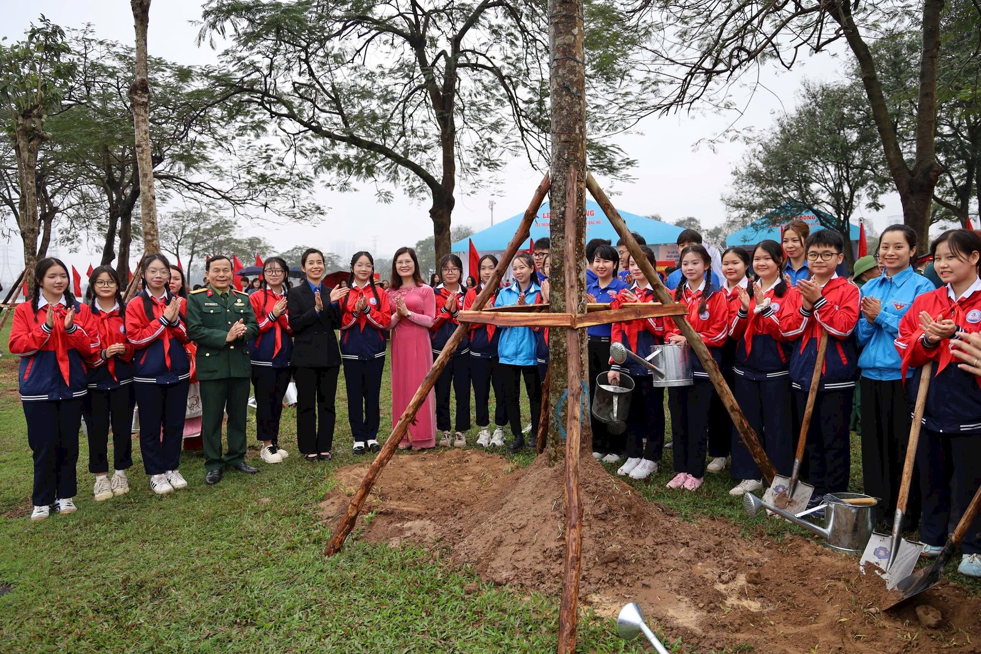Phường Yên Sở phát động Tết trồng cây Xuân Bính Ngọ 2026- Ảnh 6.