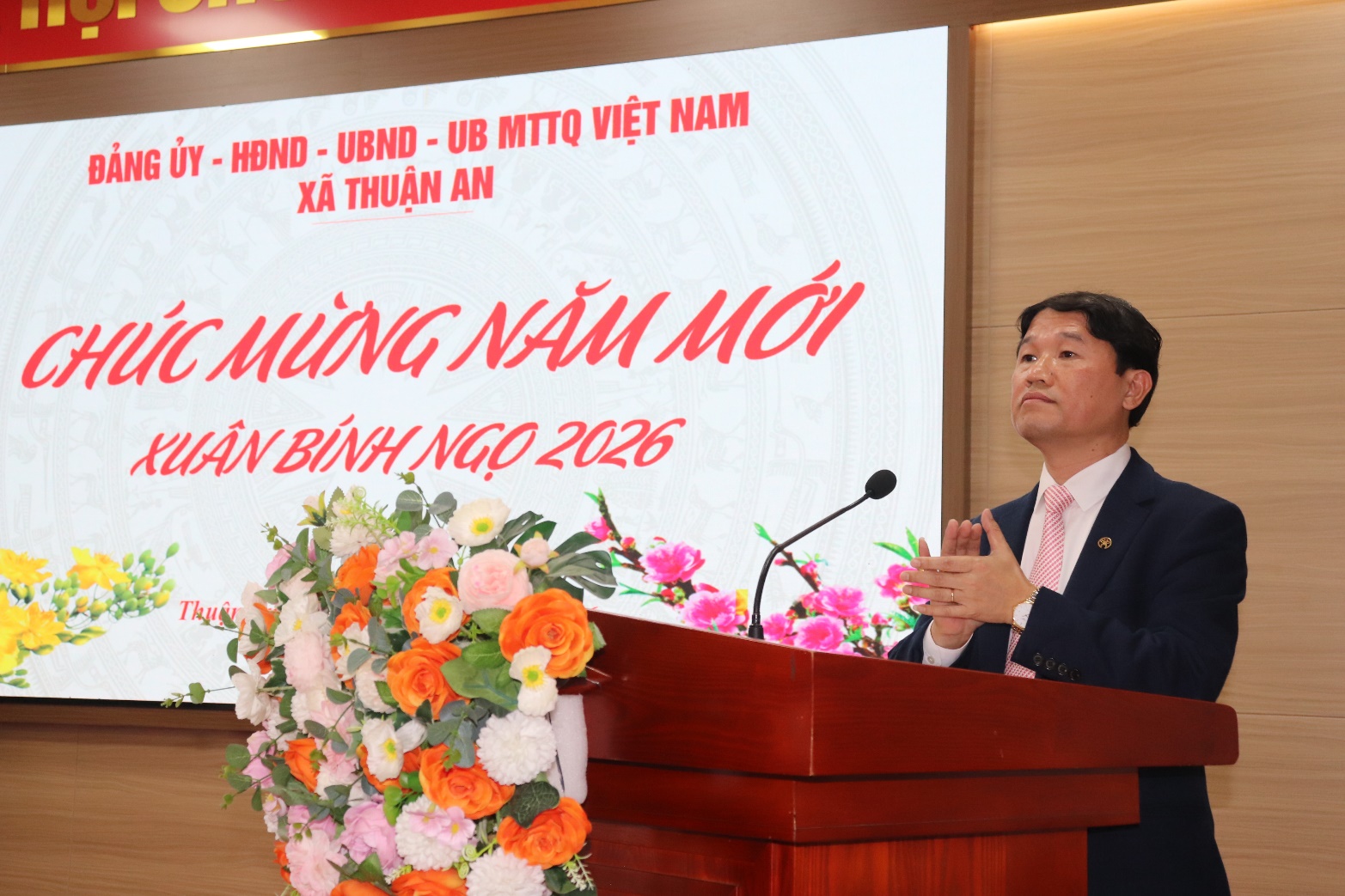 Đảng ủy- HĐND- UBND- Ủy ban MTTQ Việt Nam xã tổ chức gặp mặt, triển khai nhiệm vụ trọng tâm năm 2026- Ảnh 2.