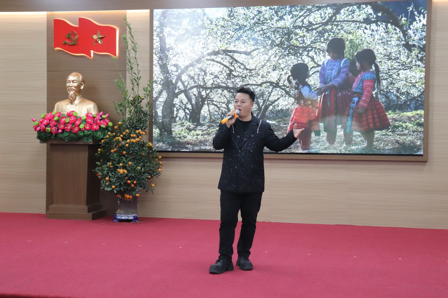 Đảng ủy- HĐND- UBND- Ủy ban MTTQ Việt Nam xã tổ chức gặp mặt, triển khai nhiệm vụ trọng tâm năm 2026- Ảnh 5.