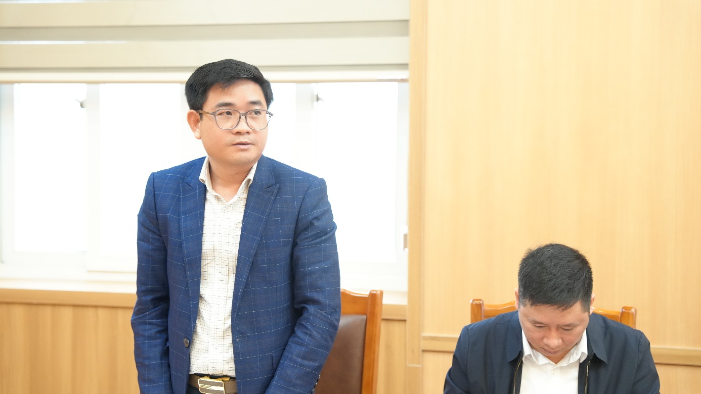 Đồng chí Phó Bí thư Đảng uỷ, Chủ tịch UBND xã An Khánh Hồ Trung Nghĩa chủ trì Hội nghị nghe báo cáo tình hình Tết Nguyên đán Bính Ngọ năm 2026- Ảnh 8.