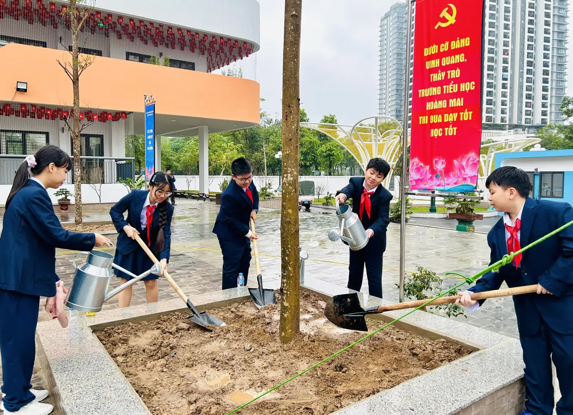 Phường Hoàng Mai trồng cây xanh vì một đô thị bền vững và đáng sống- Ảnh 4.