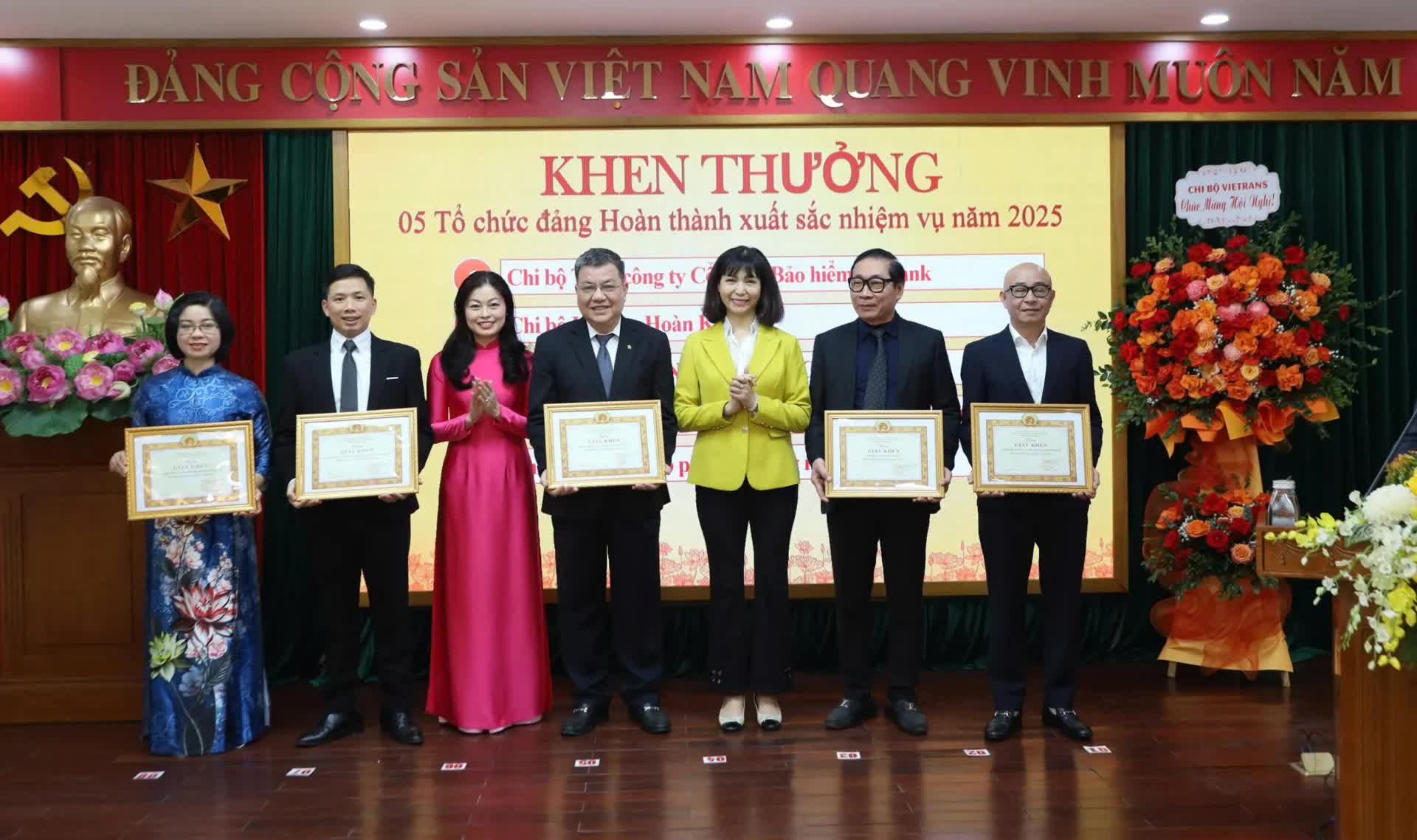 Đảng bộ Doanh nghiệp phường Hoàn Kiếm tổng kết công tác năm 2025, triển khai nhiệm vụ năm 2026- Ảnh 1.