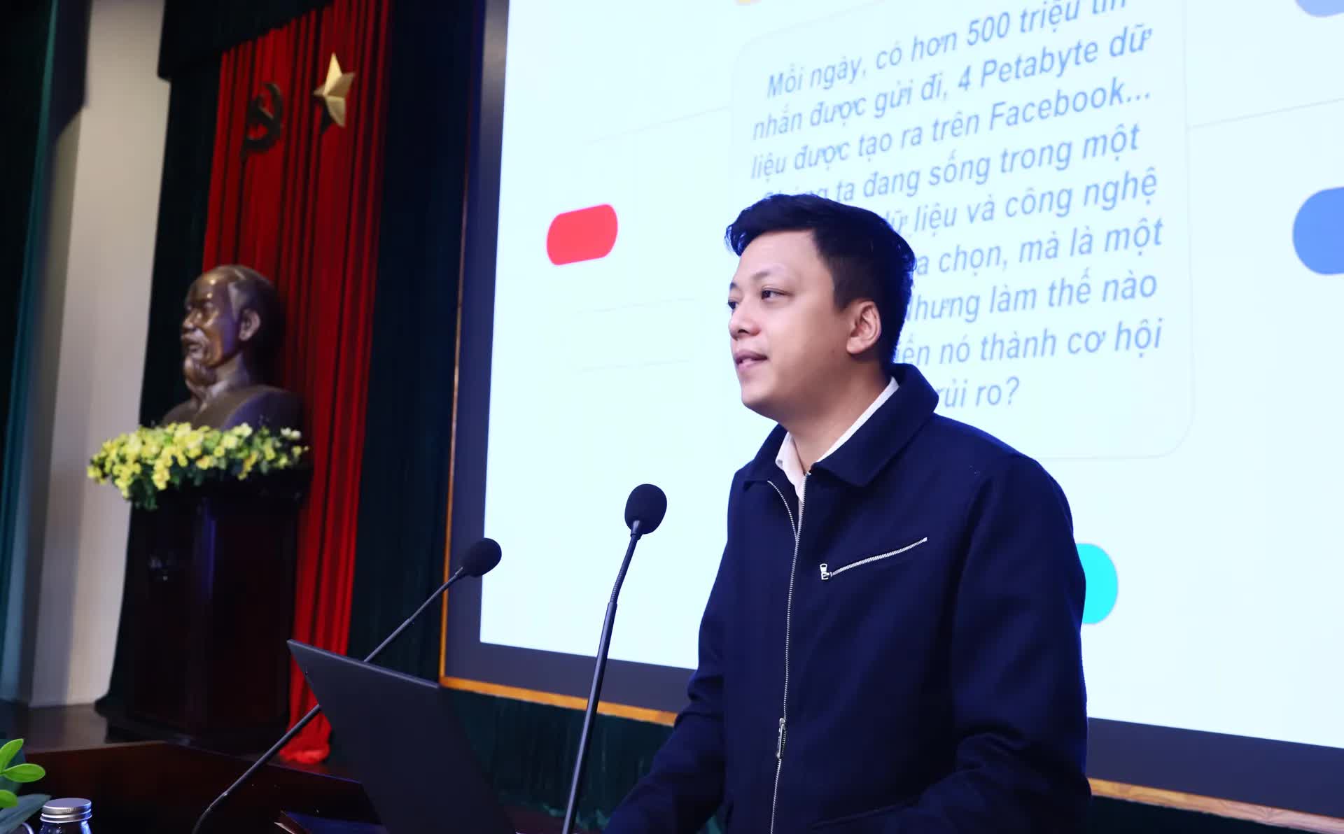 Bồi dưỡng kỹ năng sử dụng AI cho cán bộ, công chức phường Hoàn Kiếm- Ảnh 3.