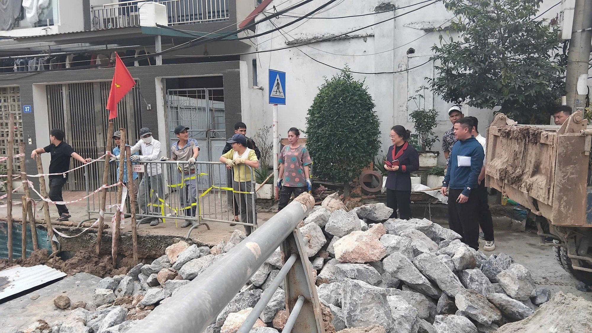 Phường Tây Tựu: Ăn Tết gọn, làm việc sớm, vào việc ngay- Ảnh 8.