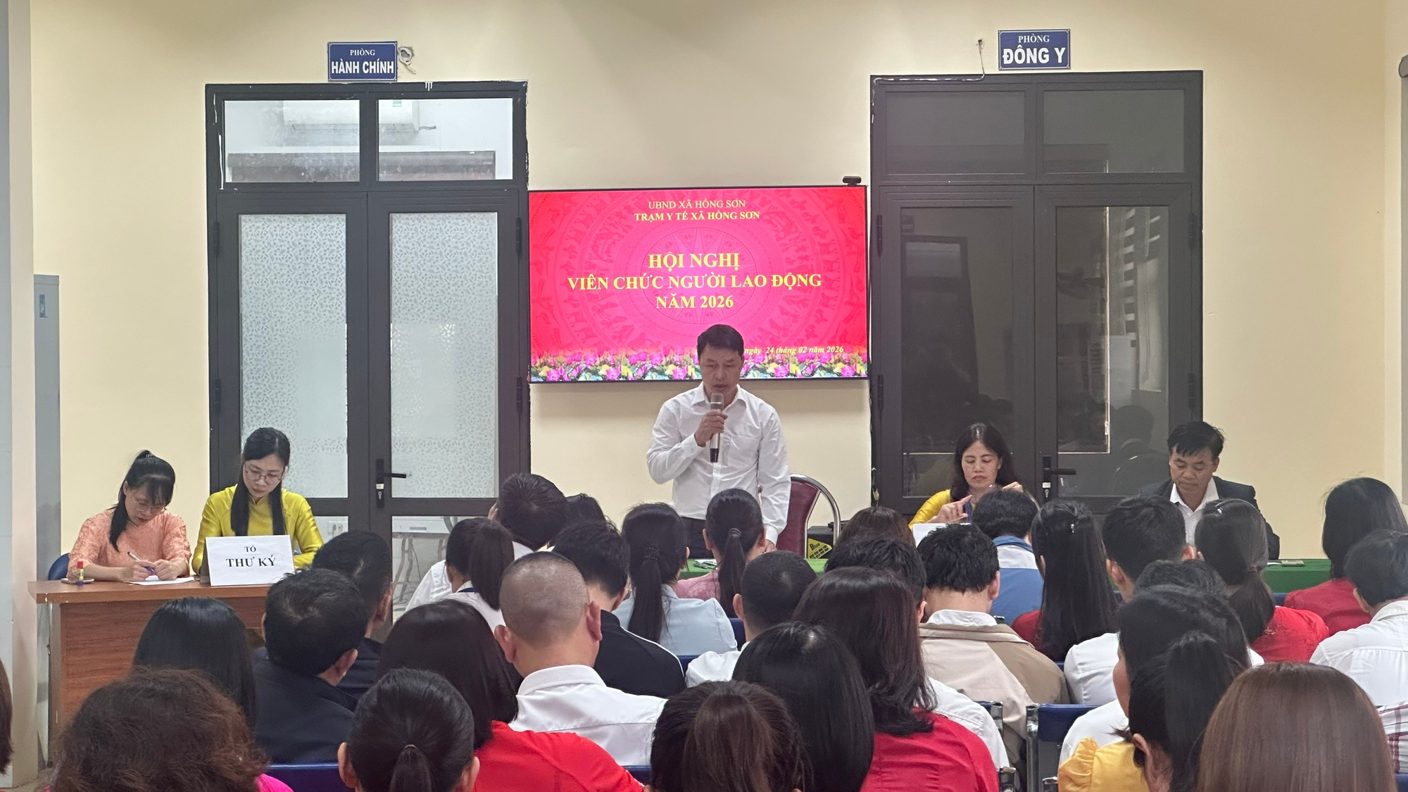 Trạm Y tế xã Hồng Sơn tổ chức hội nghị viên chức, người lao động năm 2026- Ảnh 2.