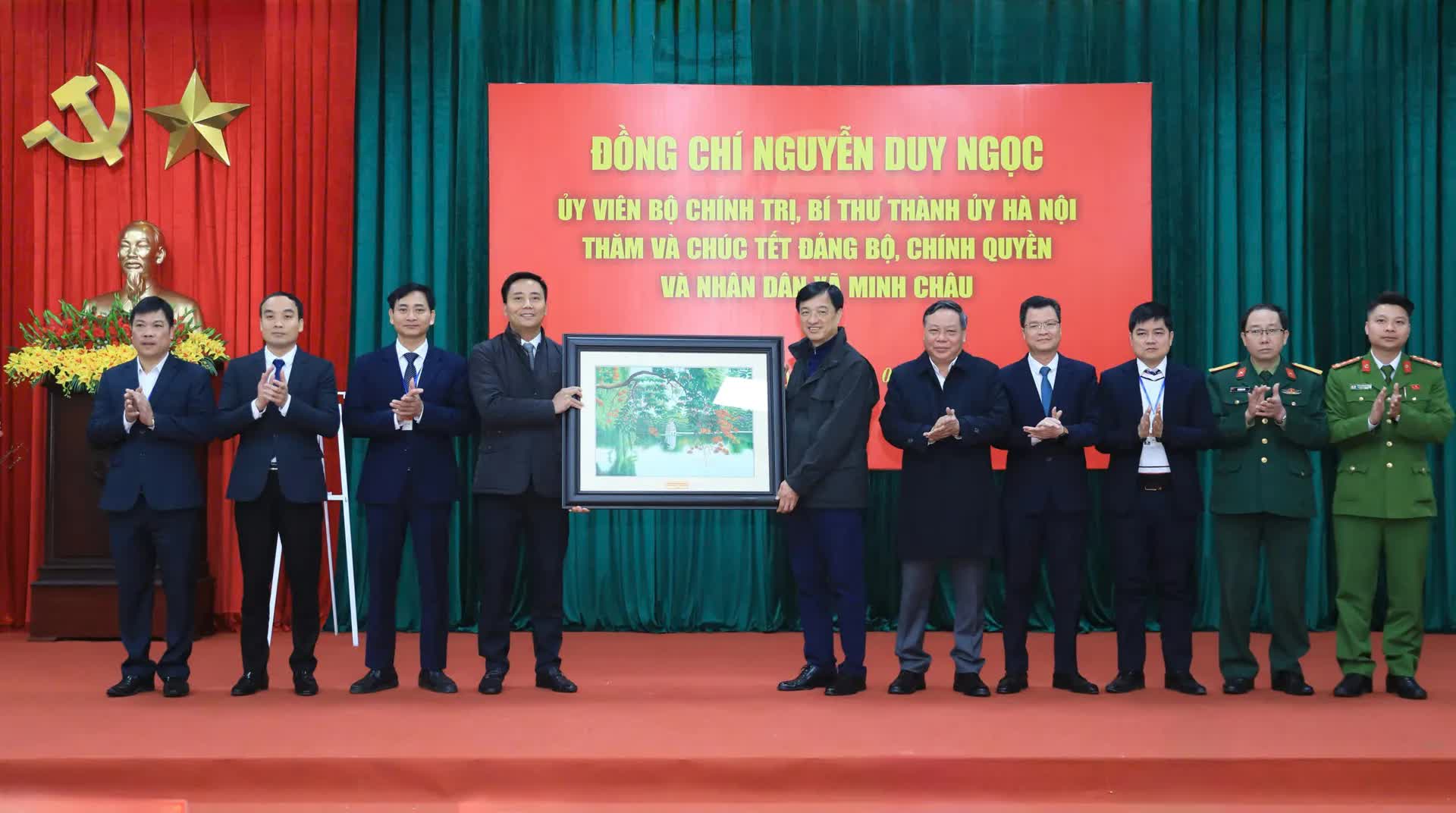 Bí thư Thành ủy Hà Nội Nguyễn Duy Ngọc: kiến tạo không gian phát triển mới cho xã Minh Châu- Ảnh 6.