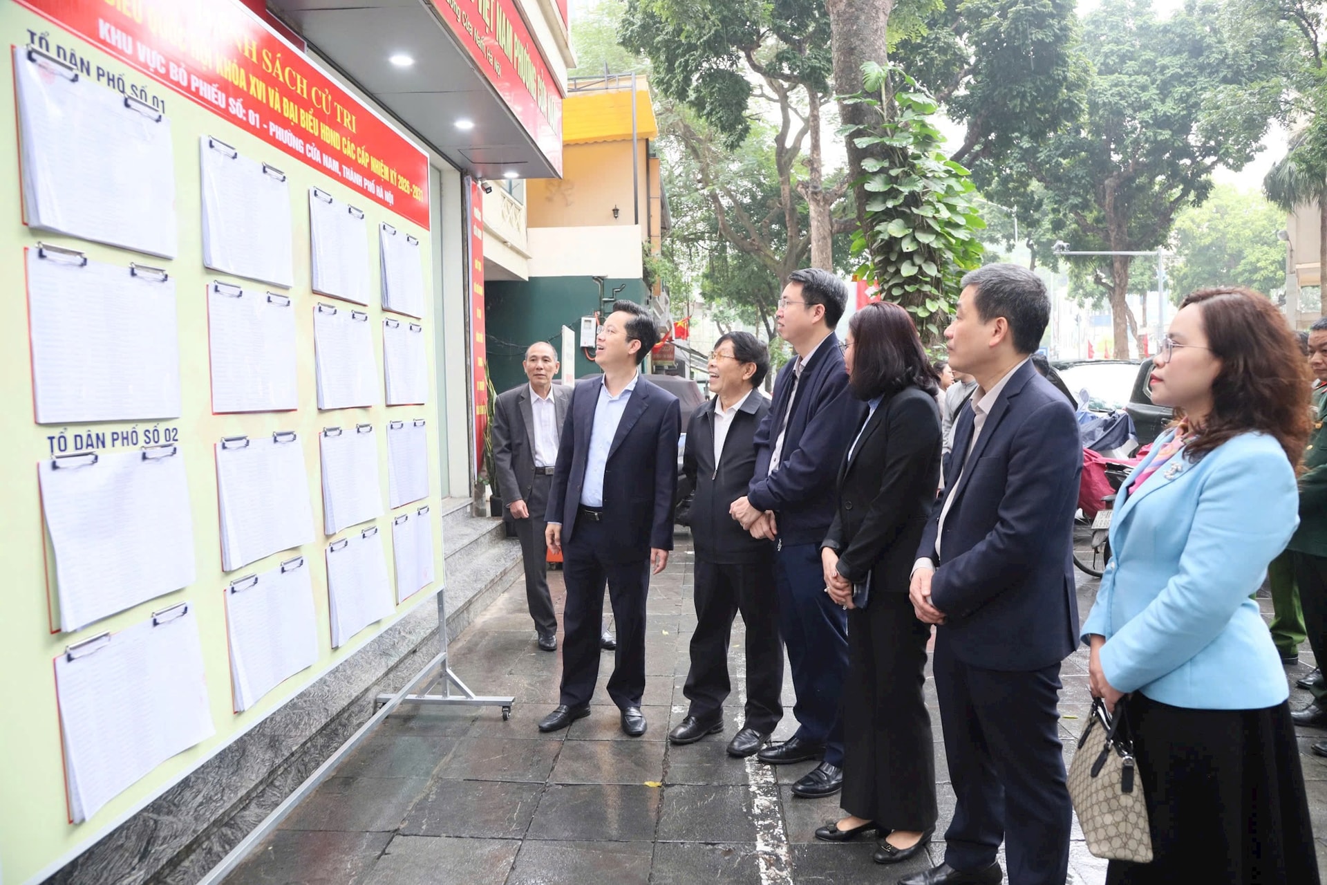 Kiểm tra công tác bầu cử tại phường Cửa Nam- Ảnh 2.