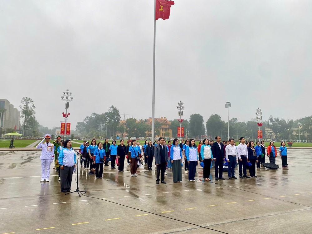 Hội LHPN phường Tây Hồ báo công dâng Bác, hưởng ứng Tết trồng cây “Phụ nữ Tây Hồ đời đời nhớ ơn Bác Hồ”- Ảnh 4.