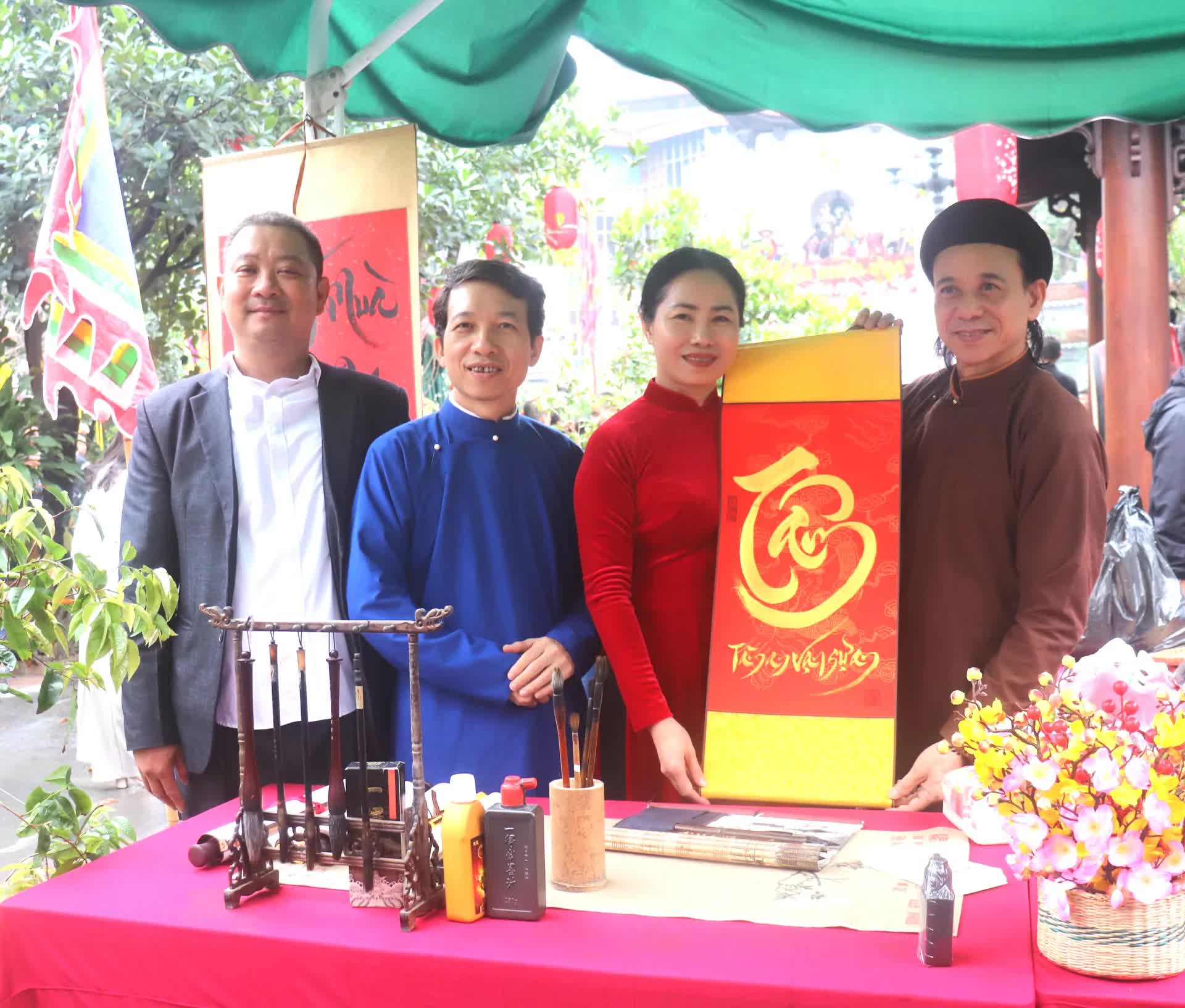 Phường Hai Bà Trưng: Tưng bừng Lễ hội Chùa Vua với nhiều hoạt động đặc sắc- Ảnh 10.