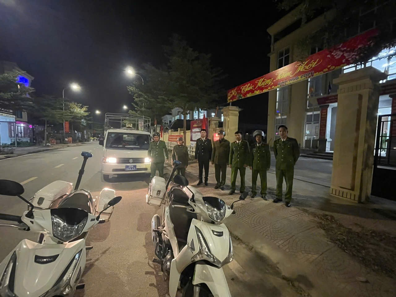 Hồng Sơn bắt tay ngay vào công việc, đảm bảo liên tục thông suốt từ những ngày đầu năm- Ảnh 3.