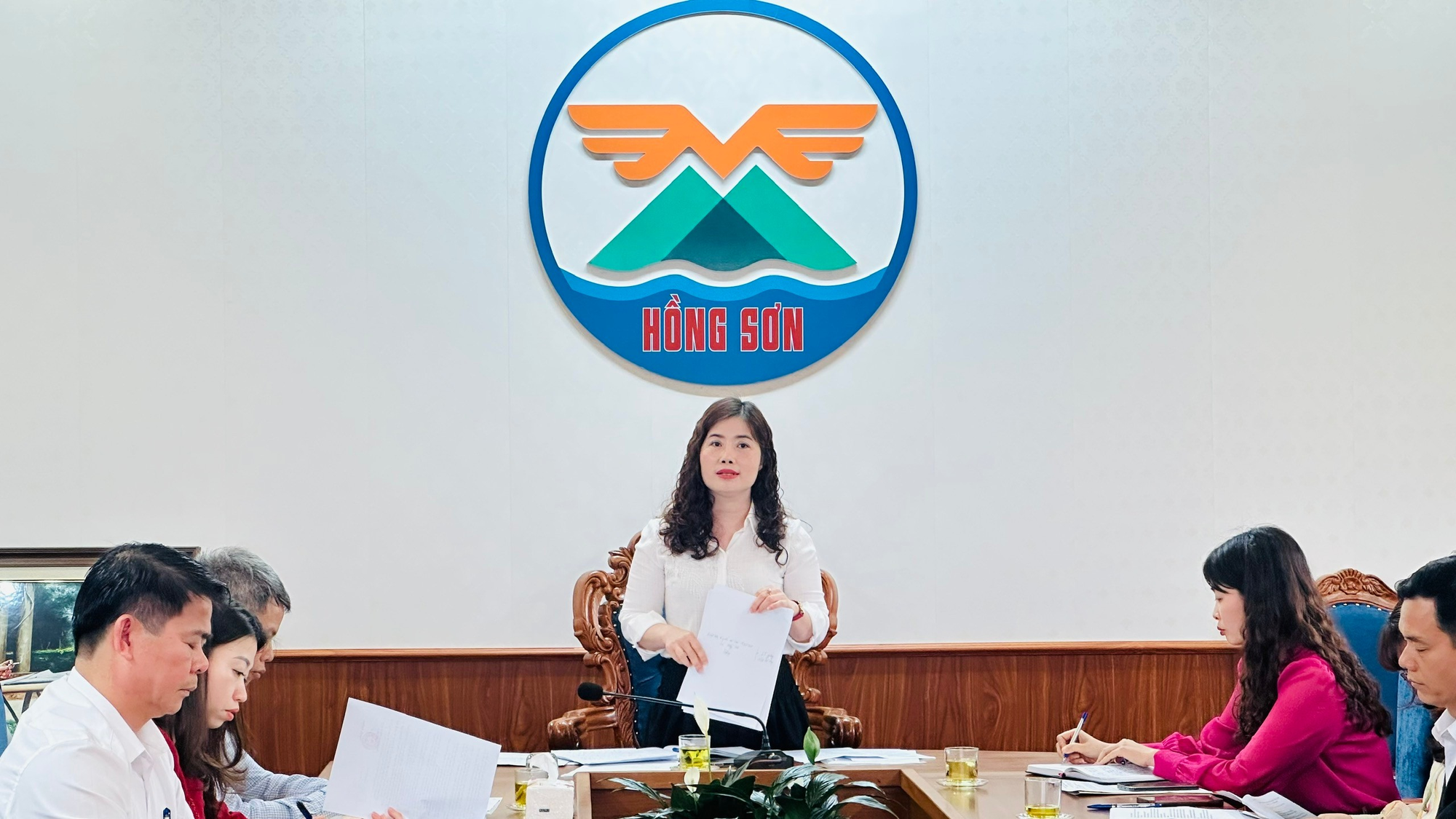 Mặt trận Tổ quốc Việt Nam xã Hồng Sơn hướng dẫn tổ chức hội nghị tiếp xúc cử tri để người ứng cử vận động bầu cử- Ảnh 3.