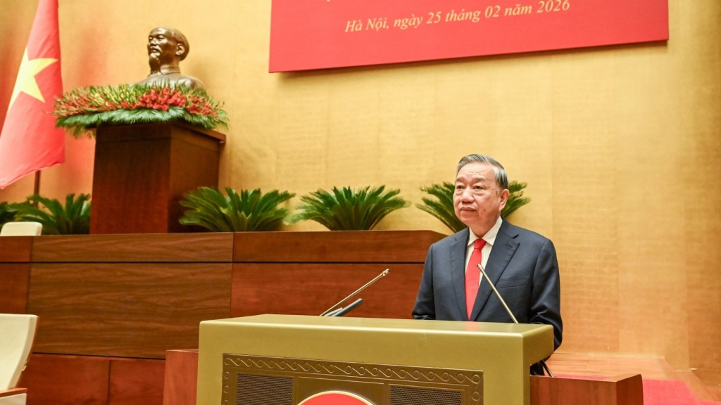 Đảng ủy xã Mê Linh tổ chức tiếp sóng Hội nghị nghiên cứu, học tập, quán triệt các Nghị quyết của Bộ Chính trị- Ảnh 1.