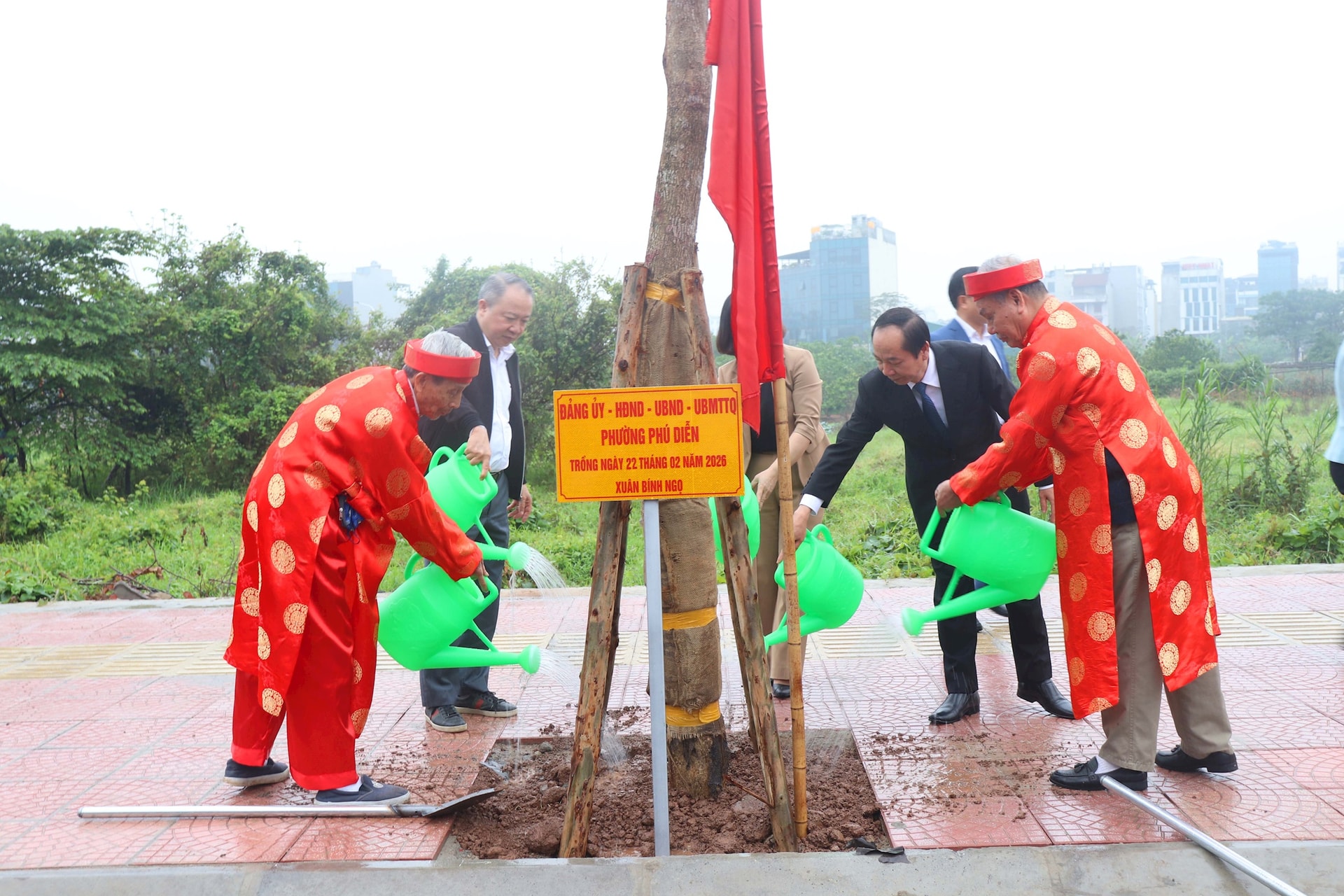 Phú Diễn phấn đấu trồng 1.500 cây xanh- Ảnh 5.