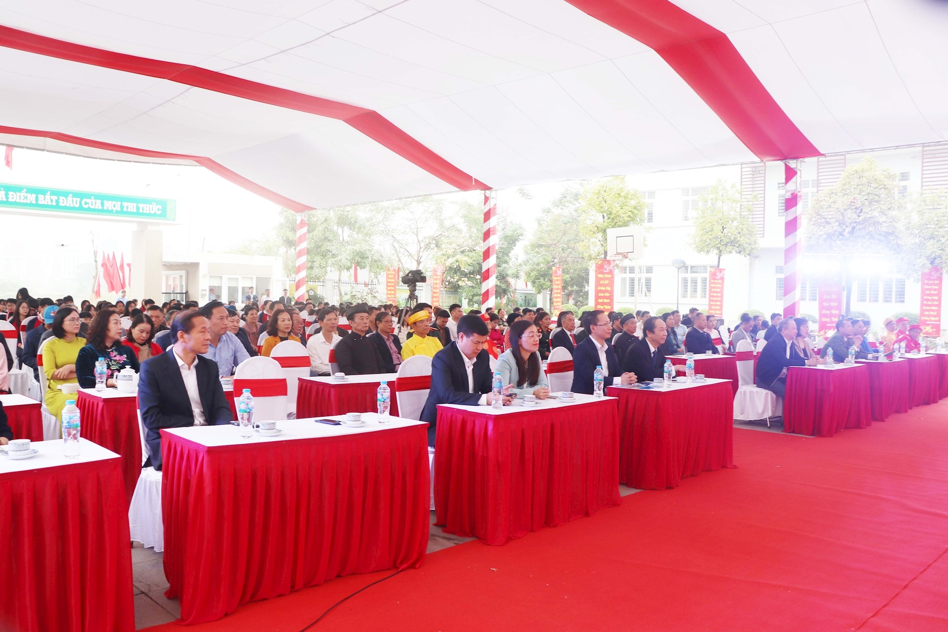 Phú Diễn phấn đấu trồng 1.500 cây xanh- Ảnh 1.