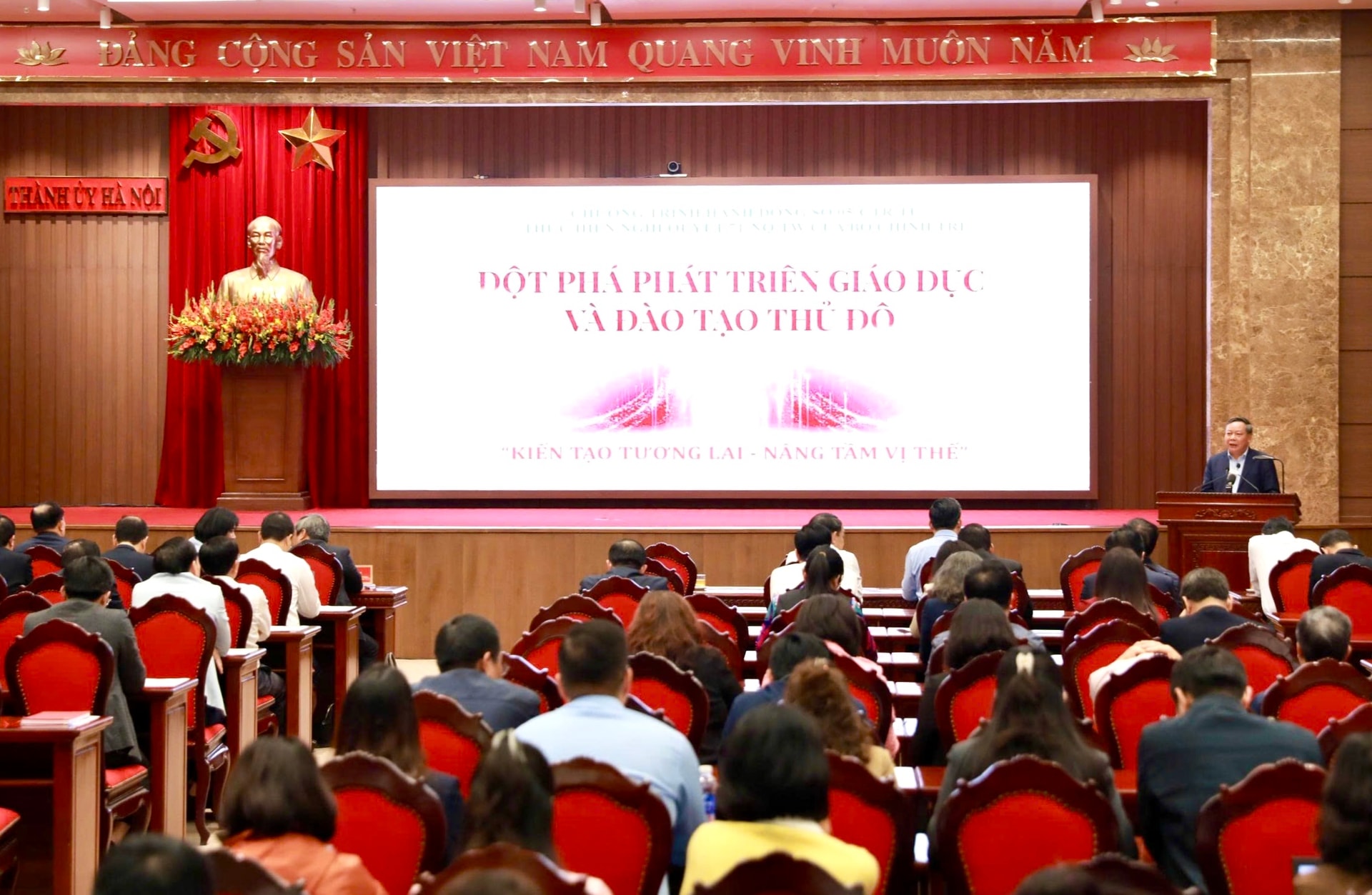 Thành ủy Hà Nội đã tổ chức Hội nghị quán triệt, triển khai Chương trình hành động của Ban Thường vụ Thành ủy Hà Nội thực hiện các nghị quyết chiến lược của Bộ Chính trị.- Ảnh 3.