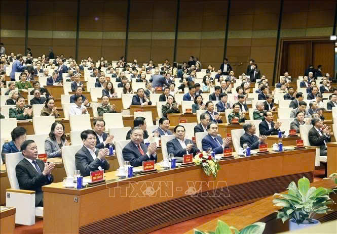 Đảng ủy xã Hồng Vân tiếp sóng hội nghị trực tuyến nghiên cứu, học tập, quán triệt, triển khai thực hiện Nghị quyết số 79-NQ/TW và Nghị quyết số 80-NQ/TW của Bộ Chính trị - Ảnh 1.