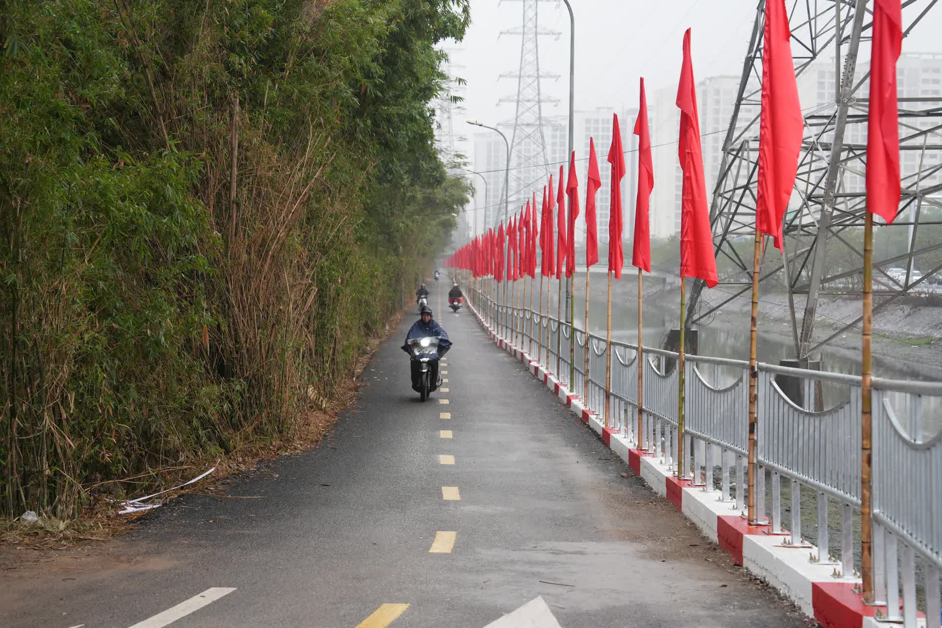 Diện mạo mới Công viên Yên Sở phục vụ tốt hơn nhu cầu người dân- Ảnh 4.