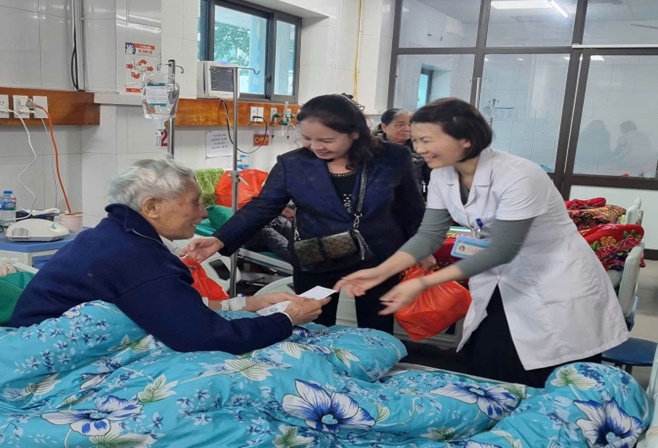 Giữ vững y đức - 61 năm Bệnh viện Đa khoa Hoài Đức vì sức khỏe nhân dân.- Ảnh 13.