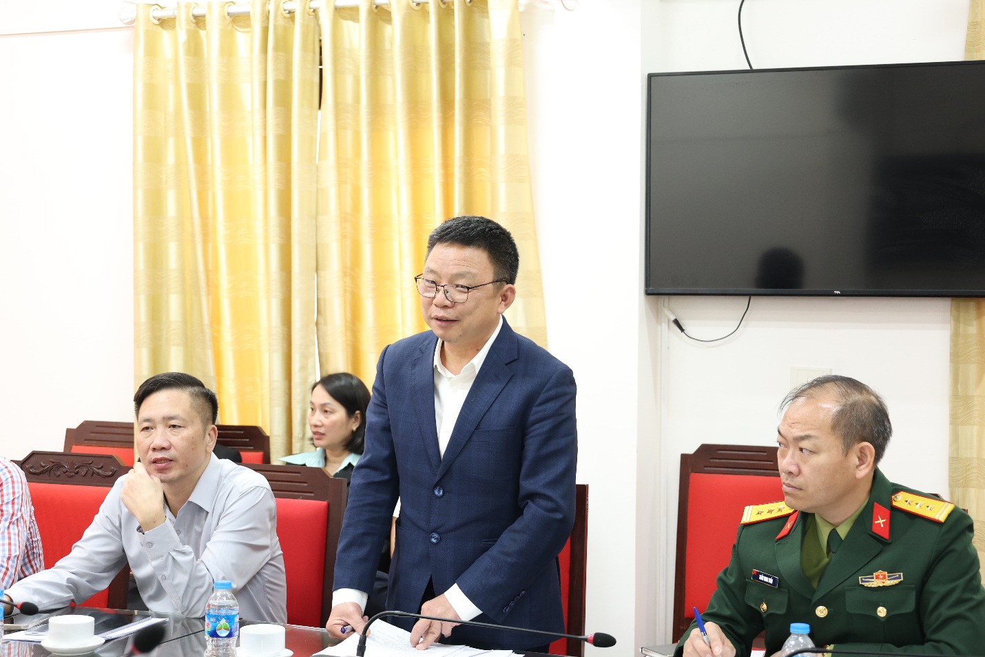 Ủy ban bầu cử xã Mê Linh tổ chức Phiên họp thứ Sáu triển khai các nhiệm vụ trọng tâm- Ảnh 3.