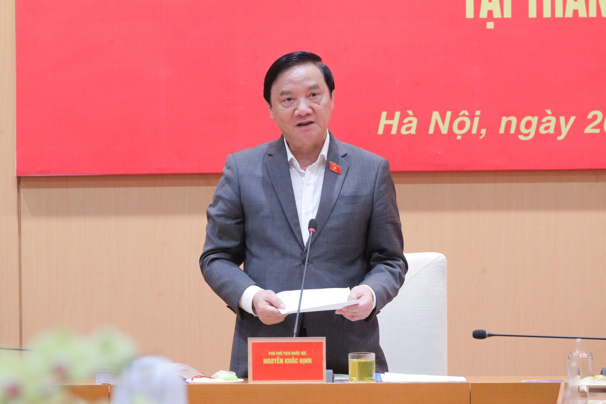 Phó Chủ tịch Quốc hội Nguyễn Khắc Định giám sát, kiểm tra công tác bầu cử tại Hà Nội- Ảnh 1.