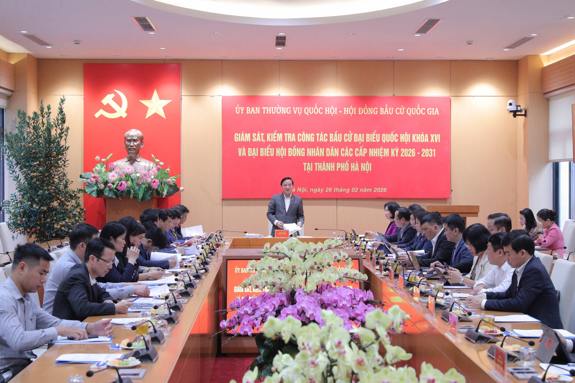 Phó Chủ tịch Quốc hội Nguyễn Khắc Định giám sát, kiểm tra công tác bầu cử tại Hà Nội- Ảnh 2.