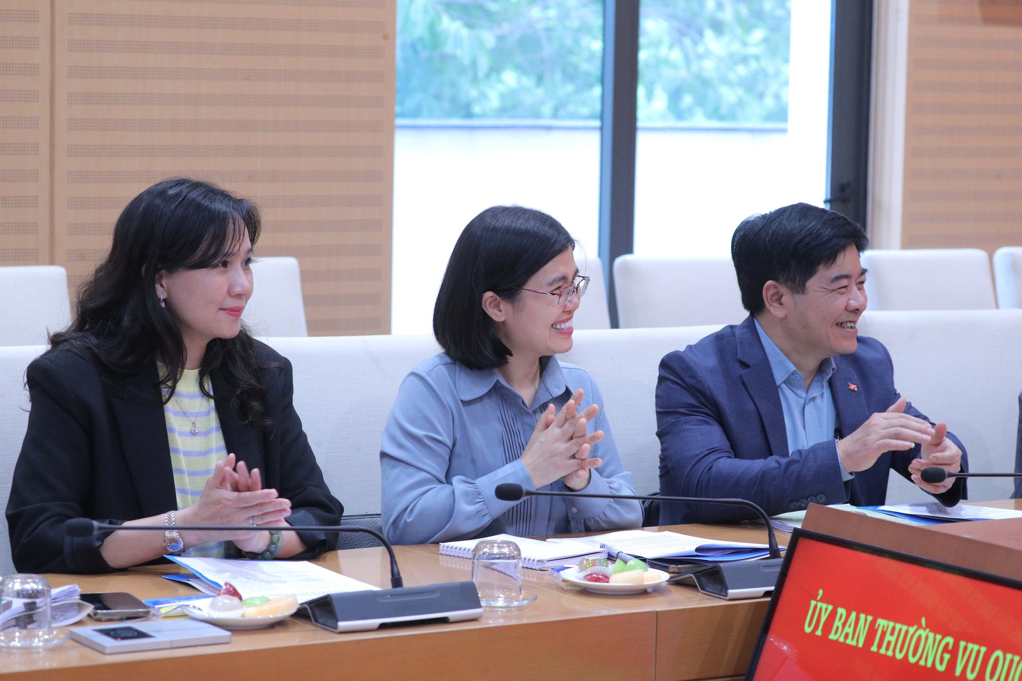 Phó Chủ tịch Quốc hội Nguyễn Khắc Định giám sát, kiểm tra công tác bầu cử tại Hà Nội- Ảnh 7.