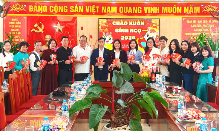 Trường Tiểu học Hoàng Liệt gặp mặt đầu Xuân Bính Ngọ 2026 - khởi đầu mới, quyết tâm cao đưa đến thành công- Ảnh 3.