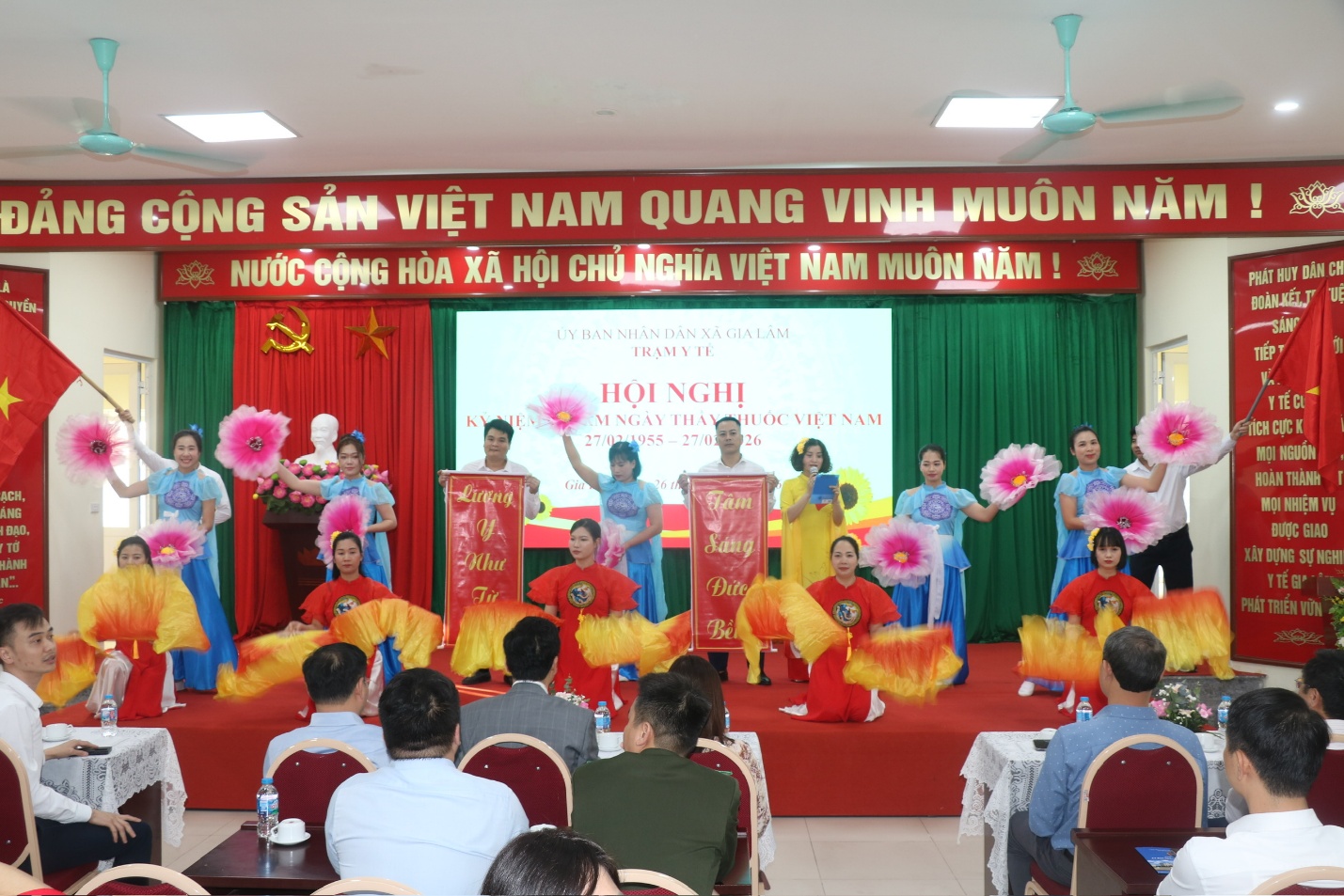 TRẠM Y TẾ XÃ GIA LÂM TỔ CHỨC LỄ KỶ NIỆM 71 NĂM NGÀY THẦY THUỐC VIỆT NAM (27/02/1955 – 27/02/2026)- Ảnh 2.