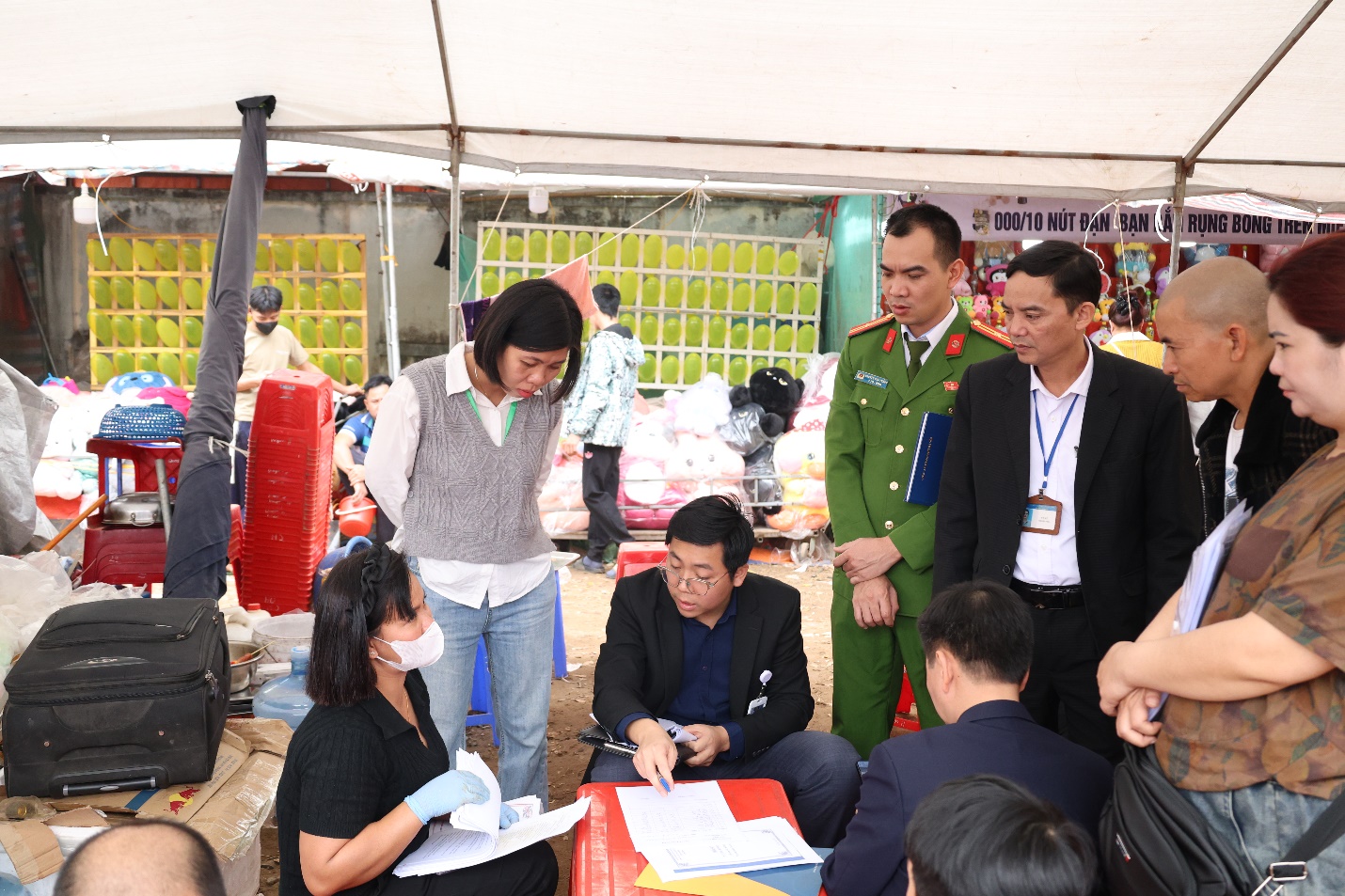 Mê Linh đảm bảo an toàn thực phẩm tại Lễ hội Đền Hai Bà Trưng- Ảnh 2.