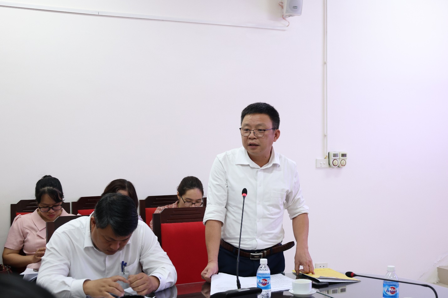 Xã Mê Linh triển khai kế hoạch tiếp xúc cử tri, bảo đảm vận động bầu cử dân chủ, đúng luật- Ảnh 2.