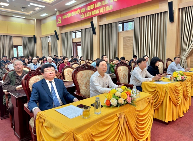 Xã Hoài Đức tổ chức Lễ báo công và viếng Đài tưởng niệm các anh hùng liệt sĩ; Găp mặt, giao nhiệm vụ cho công dân chuẩn bị nhập ngũ năm 2026- Ảnh 8.