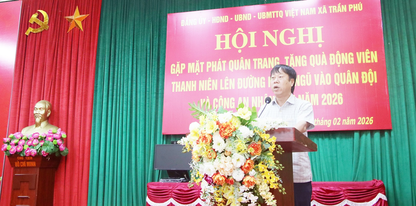 Xã Trần Phú tổ chức gặp mặt, tặng quà thanh niên lên đường thực hiện nghĩa vụ tham gia Công an nhân dân năm 2026- Ảnh 2.