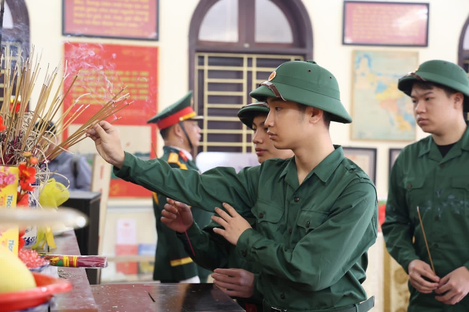 Tuổi trẻ đẹp nhất khi gắn liền với sứ mệnh bảo vệ đất nước- Ảnh 7.