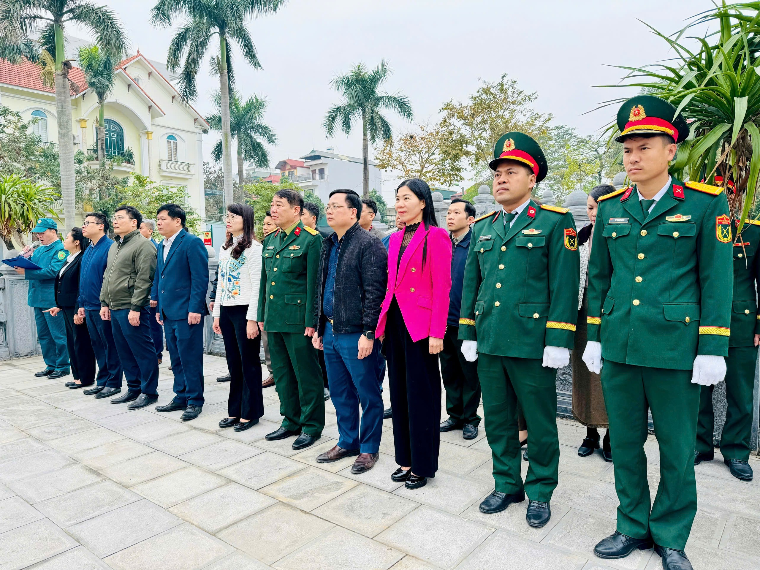 Nam Phù: Thành kính tri ân các Anh hùng liệt sĩ nhân kỷ niệm 96 năm Ngày thành lập Đảng