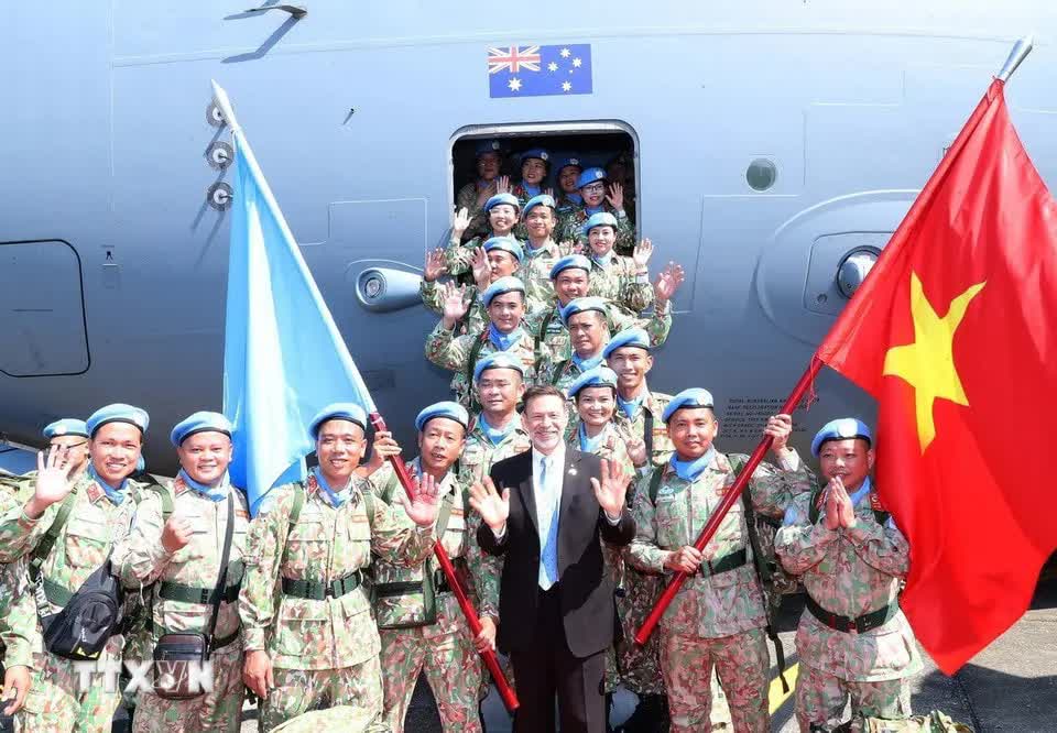 96 năm thành lập Đảng: Dân tộc Việt Nam vững bước vào kỷ nguyên phát triển mới- Ảnh 11.