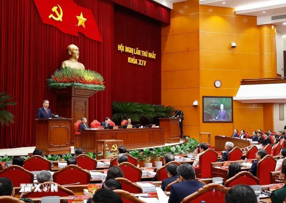 96 năm thành lập Đảng: Dân tộc Việt Nam vững bước vào kỷ nguyên phát triển mới- Ảnh 3.