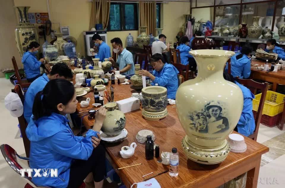 96 năm thành lập Đảng: Dân tộc Việt Nam vững bước vào kỷ nguyên phát triển mới- Ảnh 30.