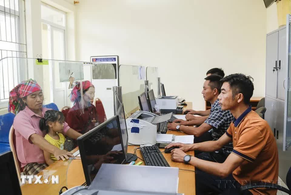 96 năm thành lập Đảng: Dân tộc Việt Nam vững bước vào kỷ nguyên phát triển mới- Ảnh 32.