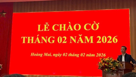 PHƯỜNG HOÀNG MAI TỔ CHỨC LỄ CHÀO CỜ ĐẦU TUẦN GẮN VỚI ĐÁNH GIÁ KẾT QUẢ THỰC HIỆN NHIỆM VỤ VÀ TRIỂN KHAI CÔNG TÁC THÁNG 02/2026- Ảnh 1.