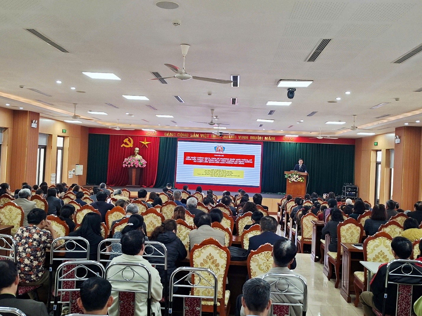 XÃ ĐÔNG ANH TỔ CHỨC LỚP TẬP HUẤN BÁO CÁO VIÊN PHÁP LUẬT THÁNG 1/2026- Ảnh 2.