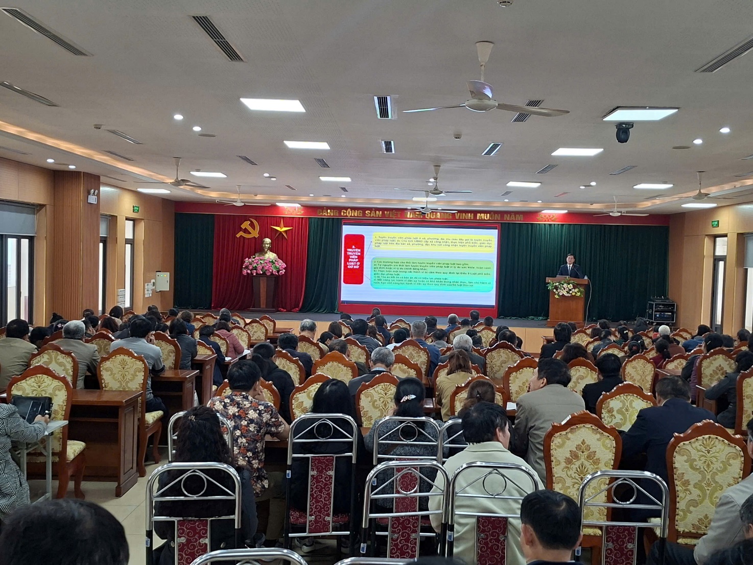 XÃ ĐÔNG ANH TỔ CHỨC LỚP TẬP HUẤN BÁO CÁO VIÊN PHÁP LUẬT THÁNG 1/2026- Ảnh 3.