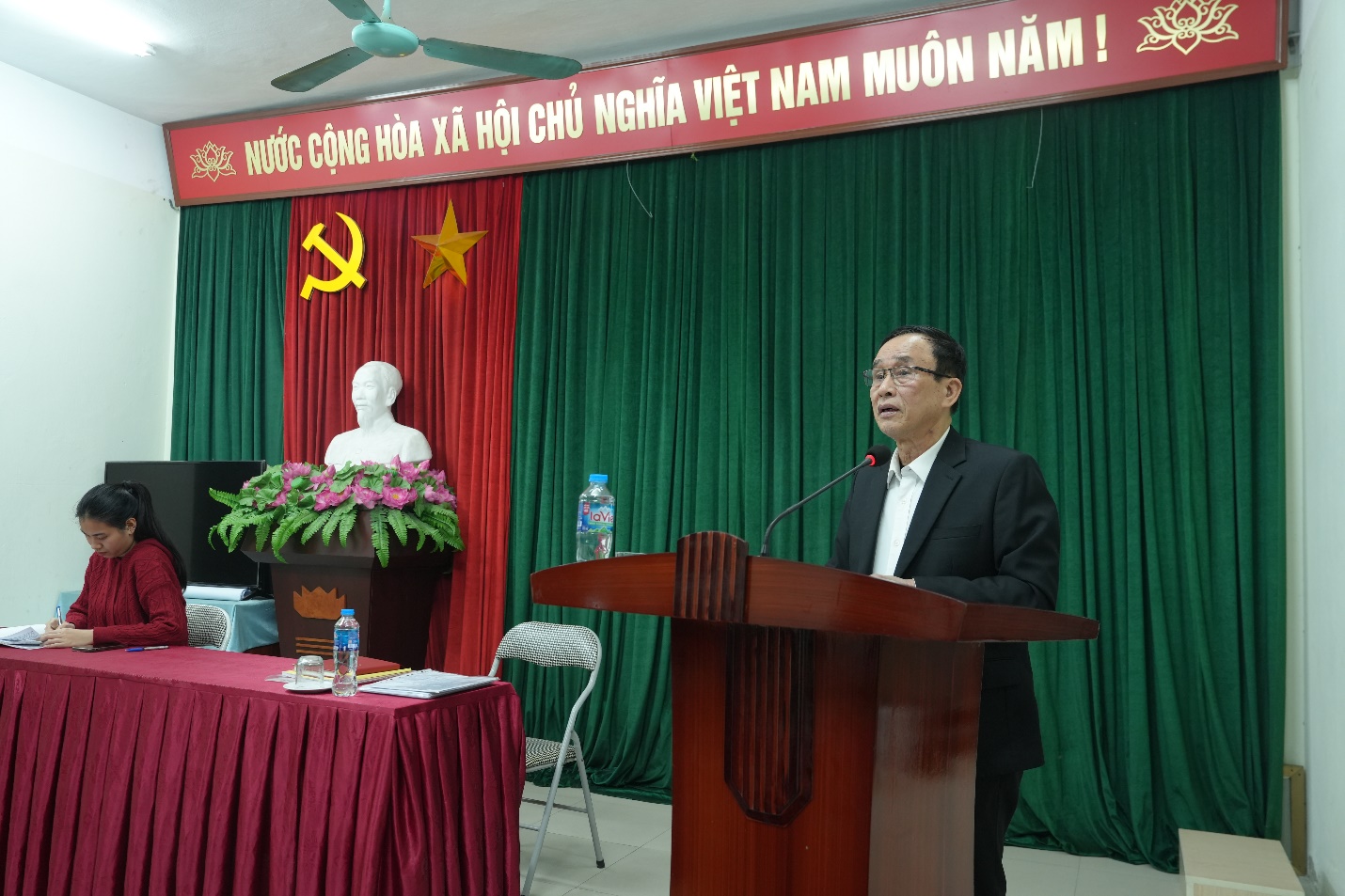 Đồng chí Phó Bí thư Đảng ủy, Chủ tịch UBND xã dự sinh hoạt chi bộ TDP An Đào- Ảnh 2.