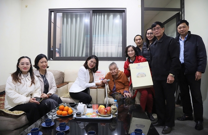 Phường Cửa Nam thăm, tặng quà các gia đình chính sách nhân dịp Tết cổ truyền Bính Ngọ 2026- Ảnh 5.