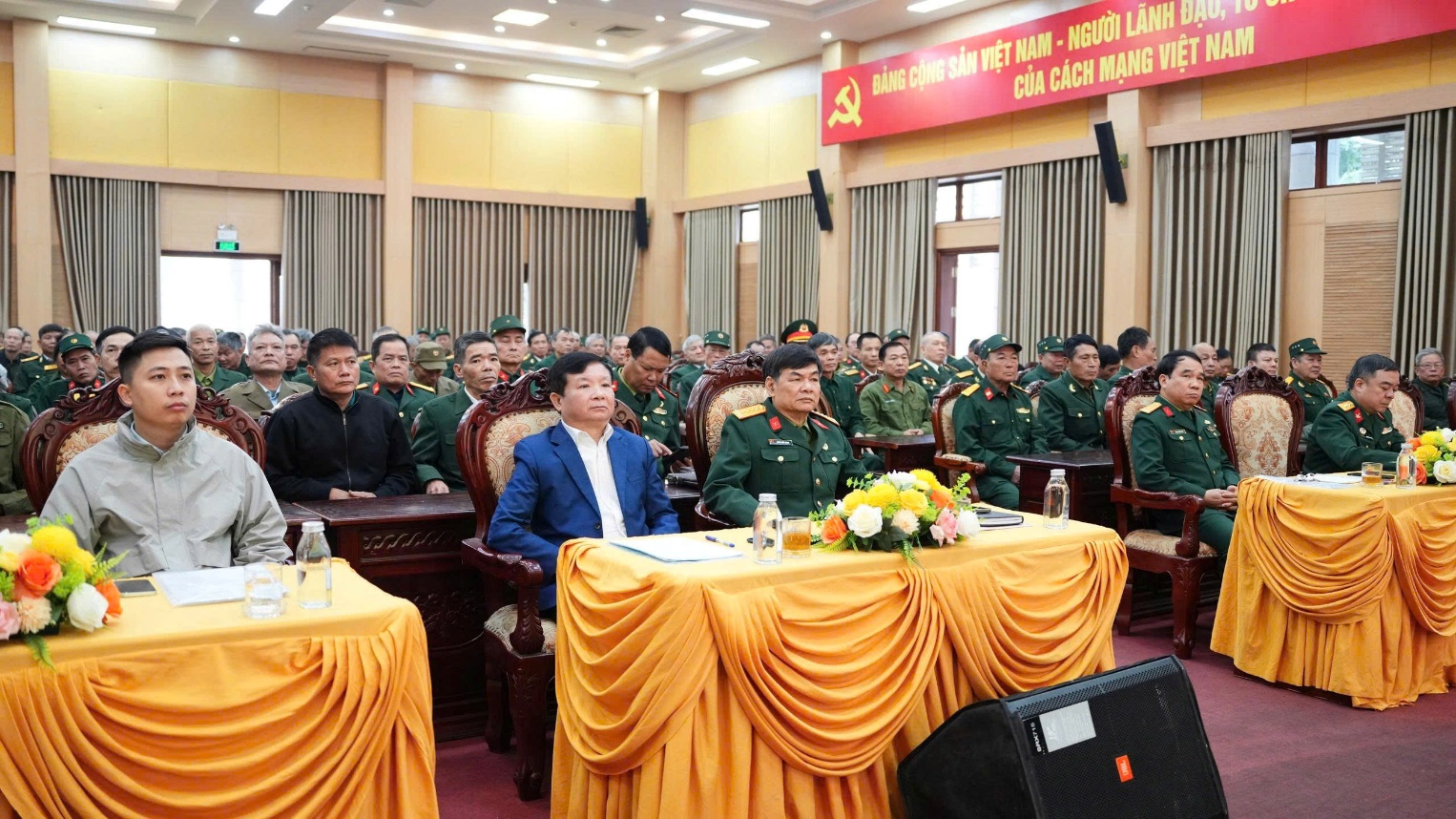 Hội Cựu chiến binh xã Hoài Đức tổ chức lễ kết nạp hội viên mới nhân kỷ niệm 96 năm Ngày thành lập Đảng Cộng sản Việt Nam- Ảnh 1.