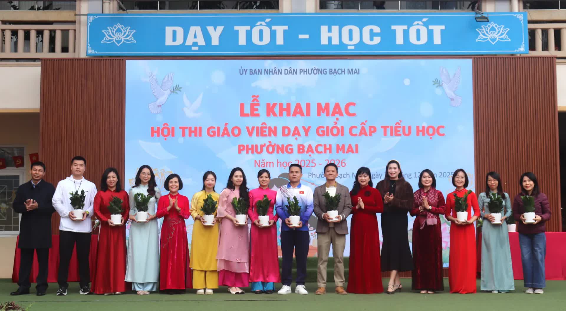 Hội thi giáo viên dạy giỏi cấp Tiểu học phường Bạch Mai: tìm kiếm sáng kiến mới giúp nâng cao chất lượng giảng dạy- Ảnh 7.