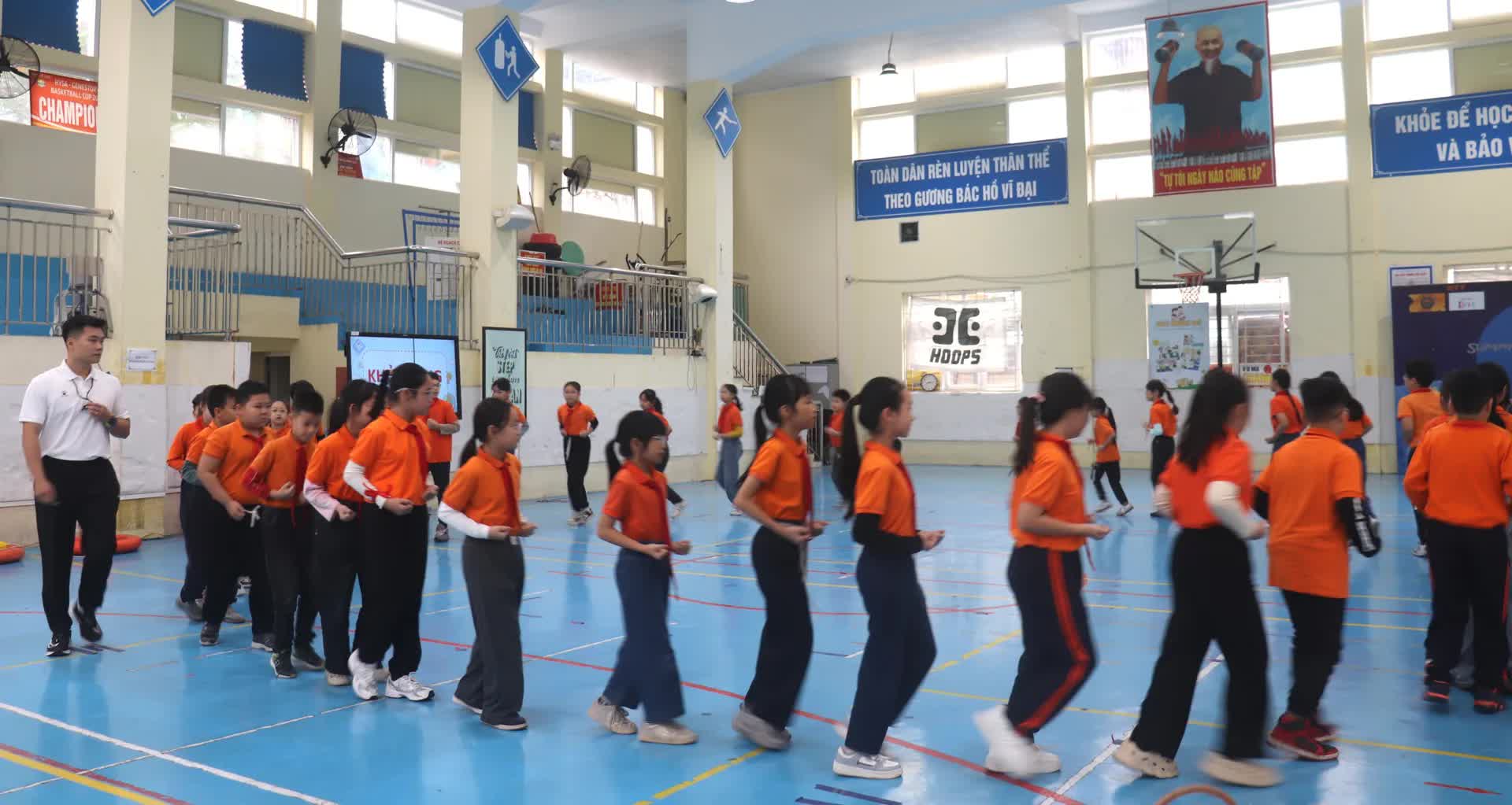 Hội thi giáo viên dạy giỏi cấp Tiểu học phường Bạch Mai: tìm kiếm sáng kiến mới giúp nâng cao chất lượng giảng dạy- Ảnh 10.