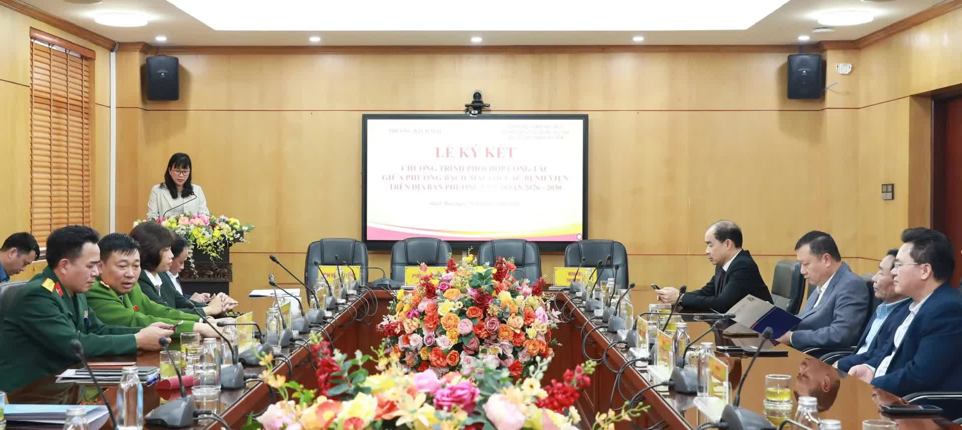 Phường Bạch Mai ký kết phối hợp công tác với các bệnh viện: đặt sức khỏe Nhân dân vào vị trí trung tâm- Ảnh 1.