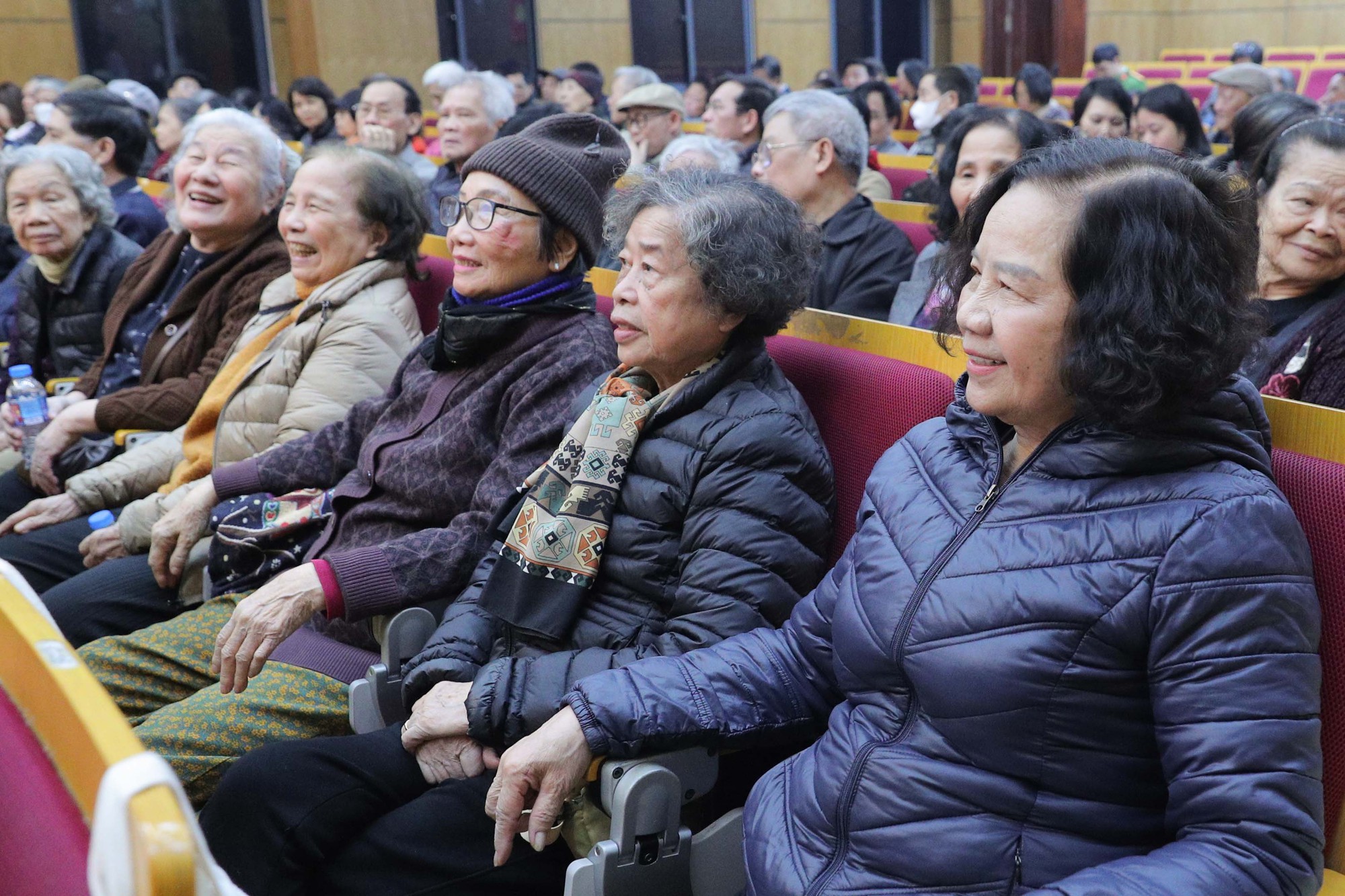 Phường Ngọc Hà tổ chức Hội nghị lấy ý kiến cử tri nơi cư trú đối với người ứng cử đại biểu Quốc hội Khóa XVI- Ảnh 6.