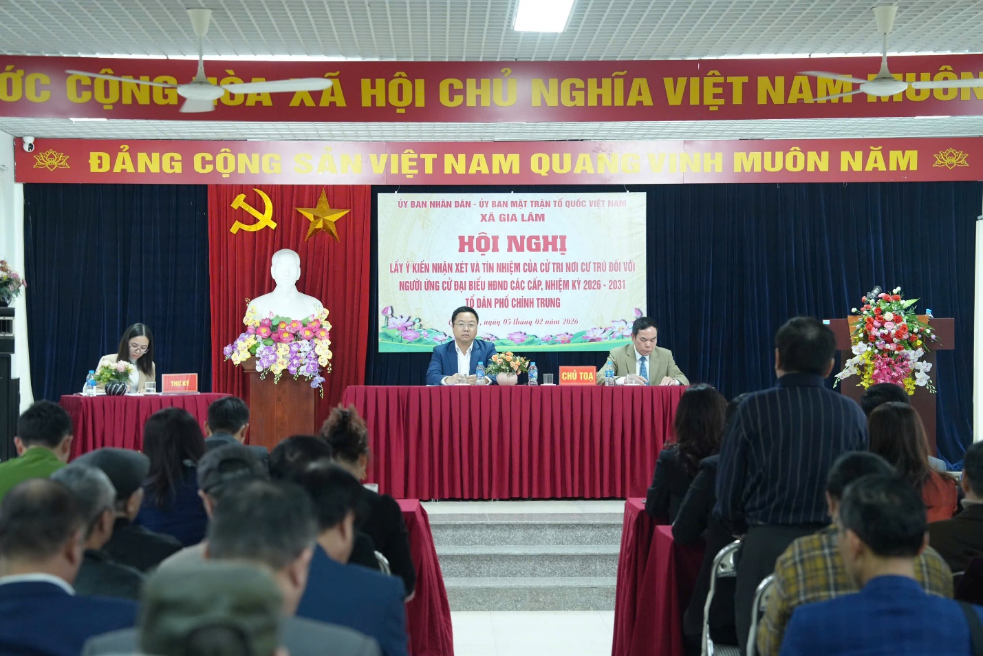 Hội nghị lấy ý kiến tín nhiệm cử tri đối với người ứng cử đại biểu HĐND các cấp tại TDP Chính Trung- Ảnh 5.